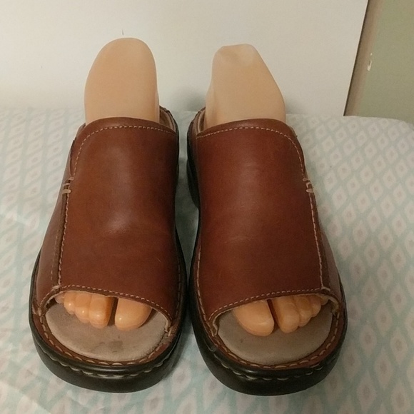 eastland leather sandals